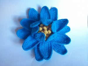 broche-flor-azul_3
