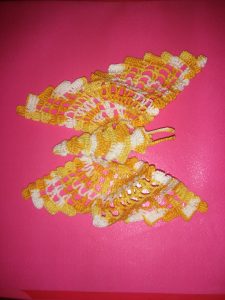 Otro tipo de Mariposa a Crochet a dos Colores
